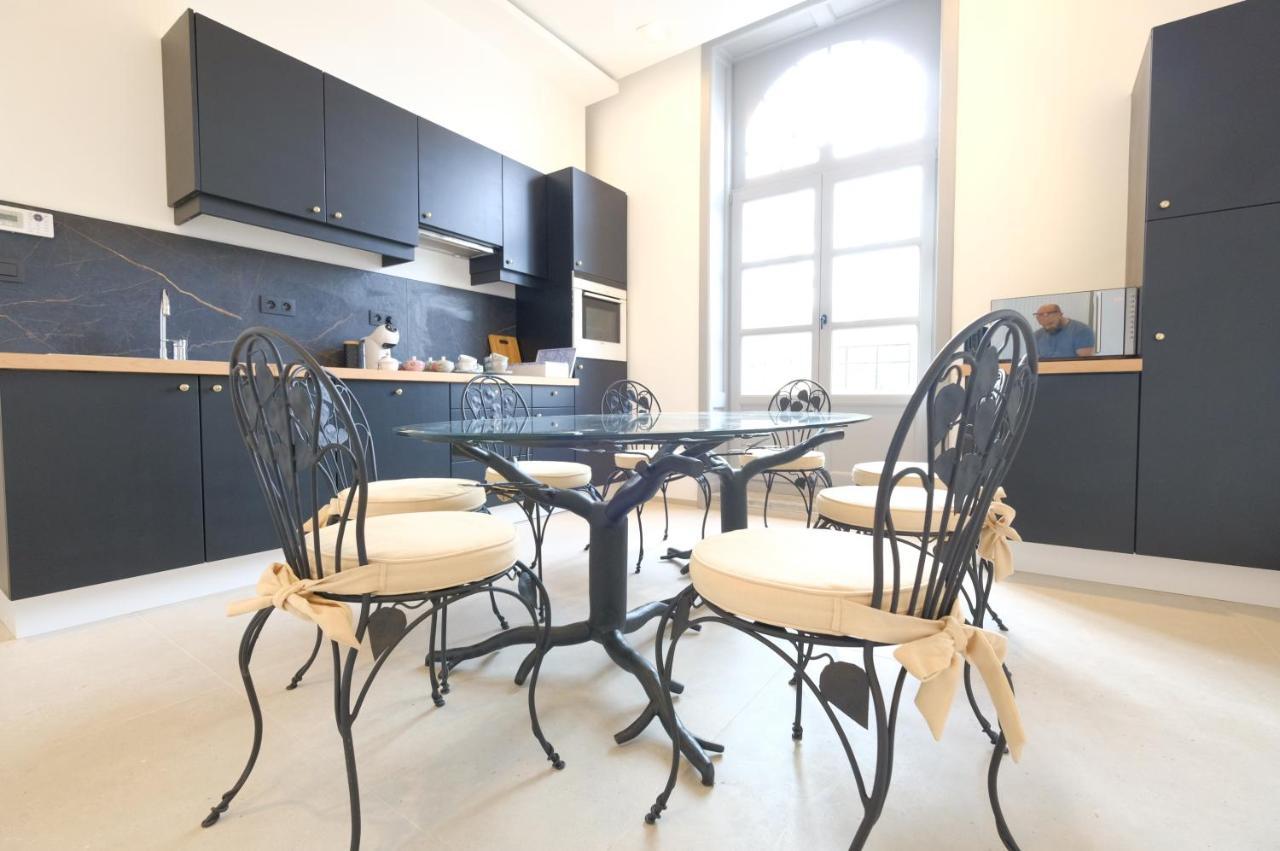 La Maison de la Duchesse de la Vallière Mons Esterno foto